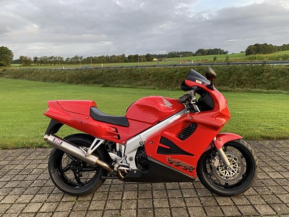Honda VFR 750
