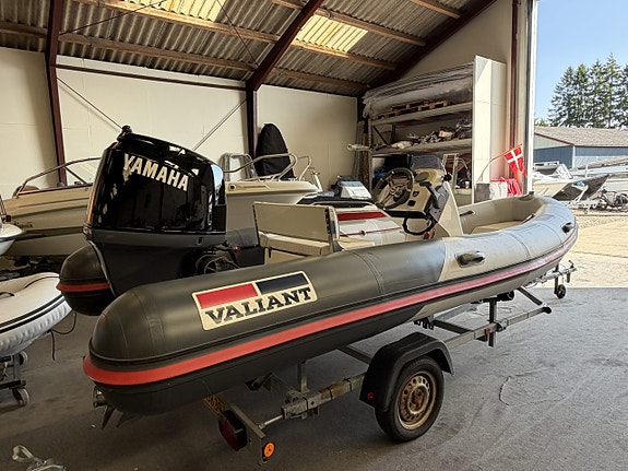 Valiant V-500 Sport