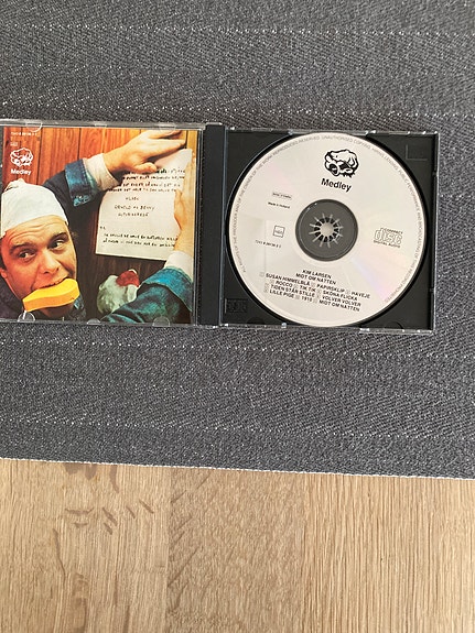 Product image 2 of 7