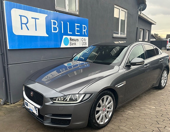 Jaguar XE