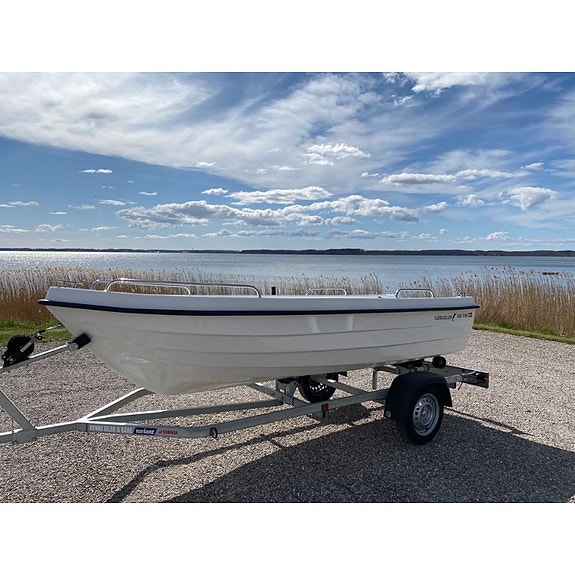 Fjordjollen 390 Fisk - Jolle med F2,5 HK påhængsmotor