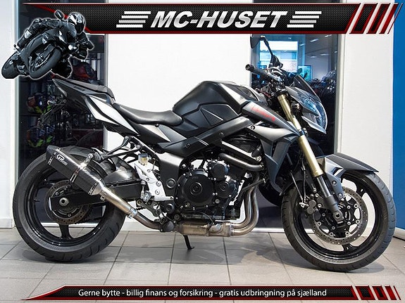 Suzuki GSR 750