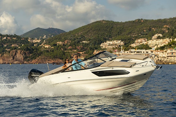Bayliner VR6 Cuddy 2025