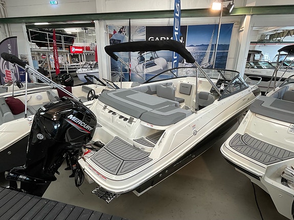 Bayliner VR5 Cuddy 2025