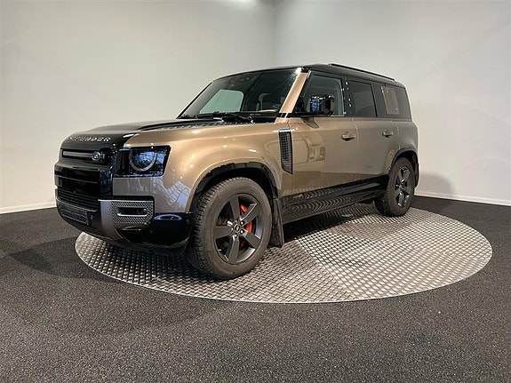 Land Rover Defender 110