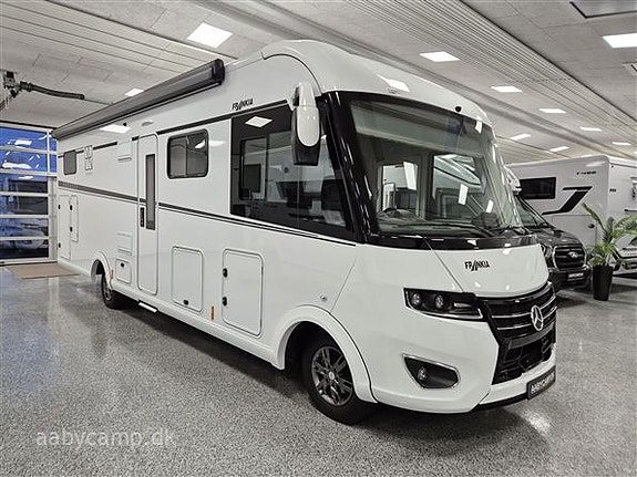 Frankia 0 - Frankia I 8400 QD Platin   Top udrustet Frankia Platin