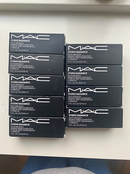 Product image 1 of 3