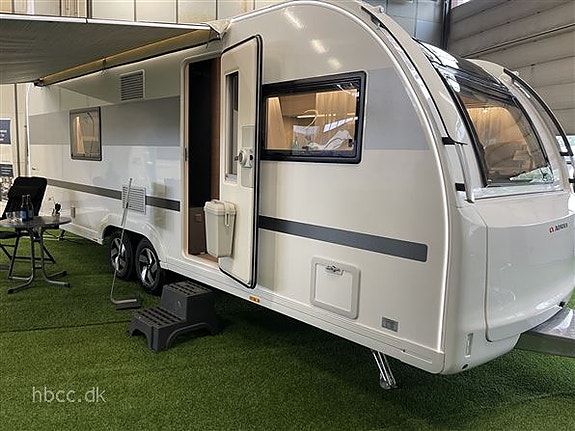 Adria Alpina 663 UK Twin