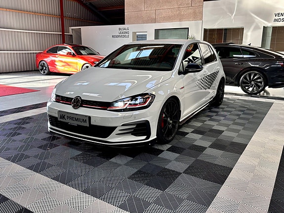 VW Golf VII