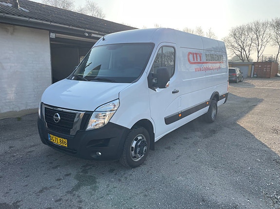 Nissan NV400