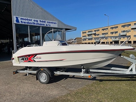 Micore XW 48 med Mercury F50 EFI ELPT