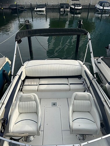 Bayliner 2350 (Daycruiser)
