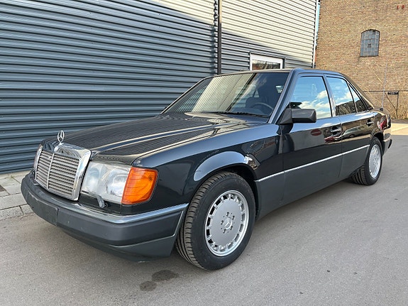 Mercedes 300 E