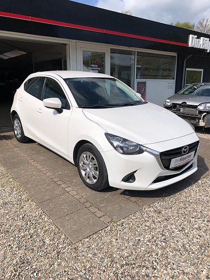 Mazda 2