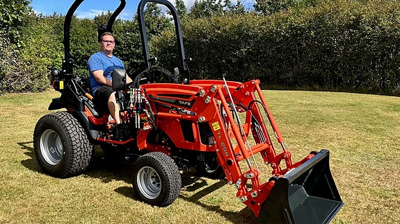 Tafe 6028 HST Med Frontlæsser