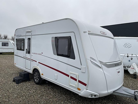 LMC Musica 440 D -  Smugkig på Januar Tilbud - Spar 15.000